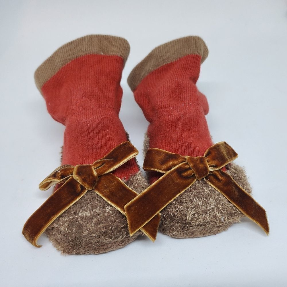 NIB Hug Elephant Red & Brown Fuzzy Baby Booties